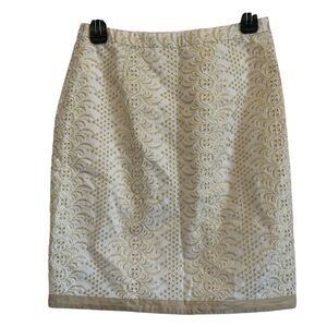 Beautiful classic quality Banana Republic gold cream white eyelet skirt luxury